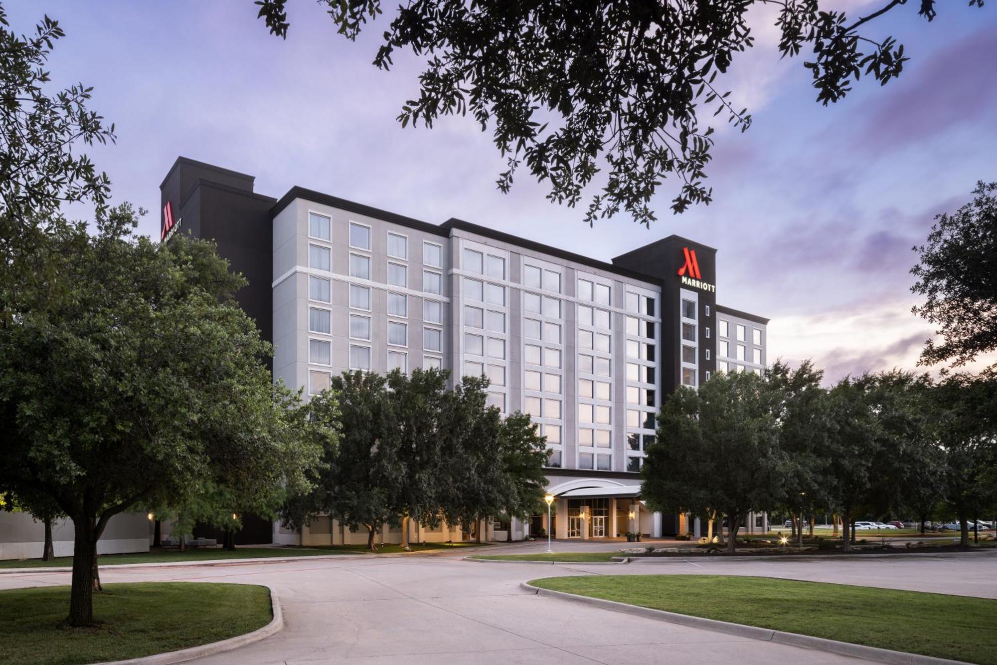 Dallas/Fort Worth Marriott Hotel & Golf Club At Champions Circle Roanoke Exterior photo