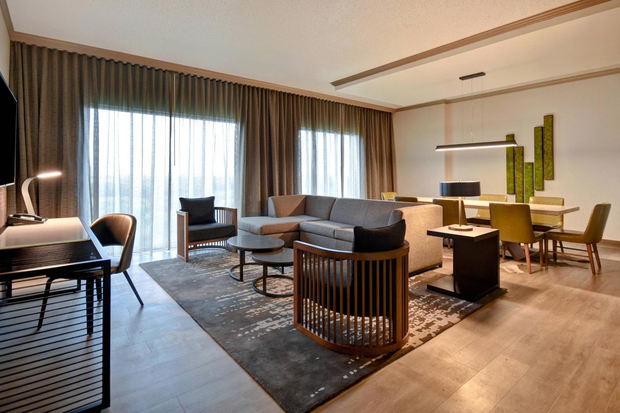Dallas/Fort Worth Marriott Hotel & Golf Club At Champions Circle Roanoke Exterior photo